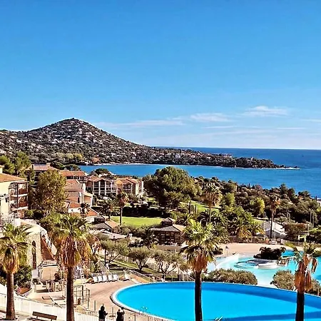 Cap Esterel Pierre Et Type 3 , 2 Rez De Jardin Cloture ,vue ,inclus Climatisation Place De Stationnement , Acces Aux Piscines ,animations * Saint-Raphaël