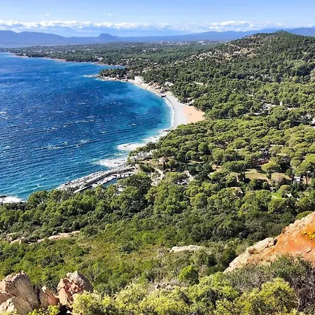 Cap Esterel Pierre Et Type 3 , 2 Rez De Jardin Cloture ,vue ,inclus Climatisation Place De Stationnement , Acces Aux Piscines ,animations * Saint-Raphael (Var)
